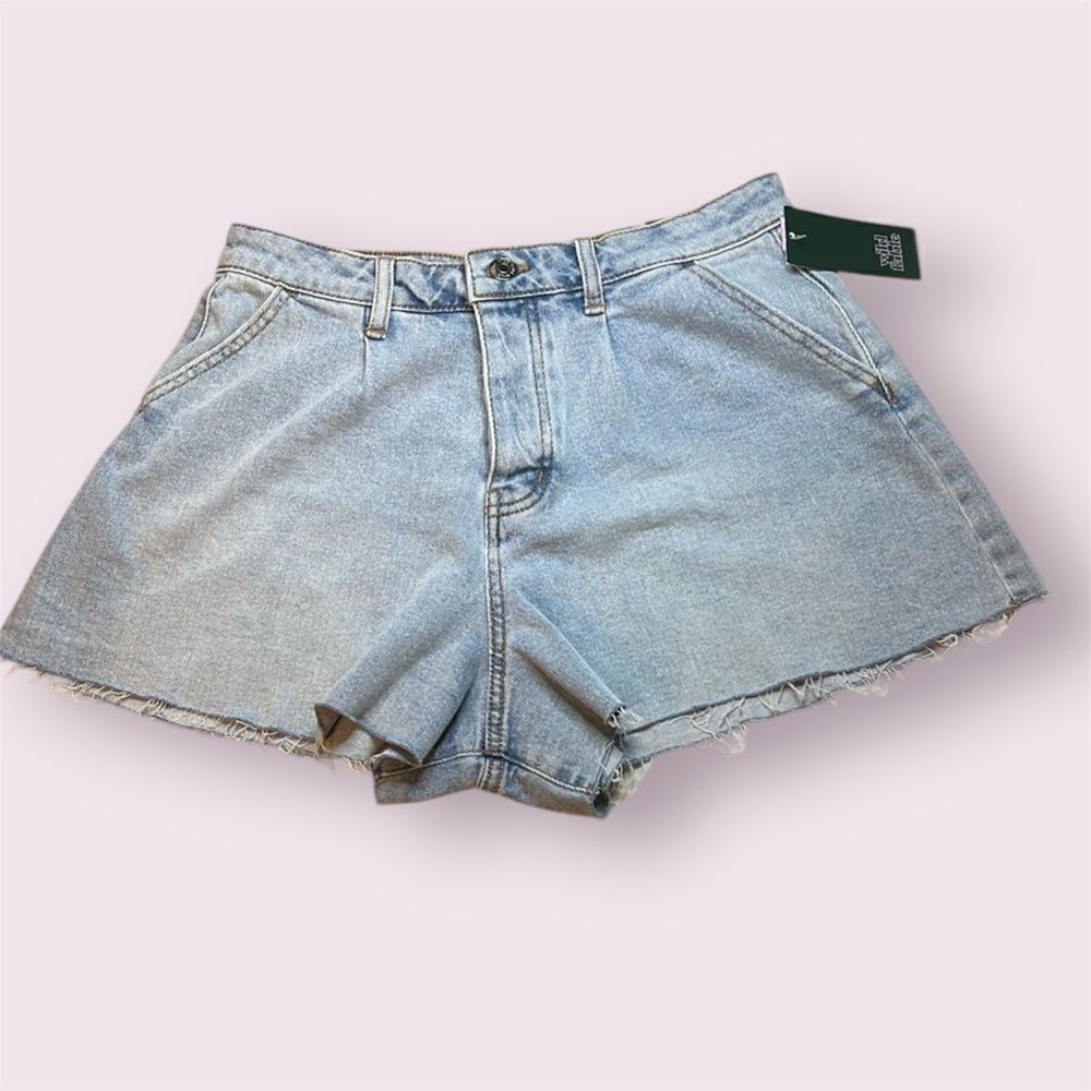 NWT Wild Fable Women's Light Blue Denim Super High Rise Shorts Sz 8